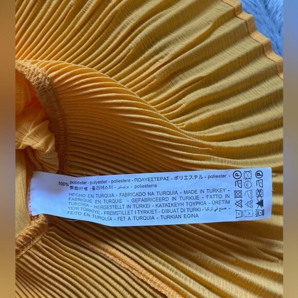 Zara Flowing Blouse Size Medium - Picture 7 of 7